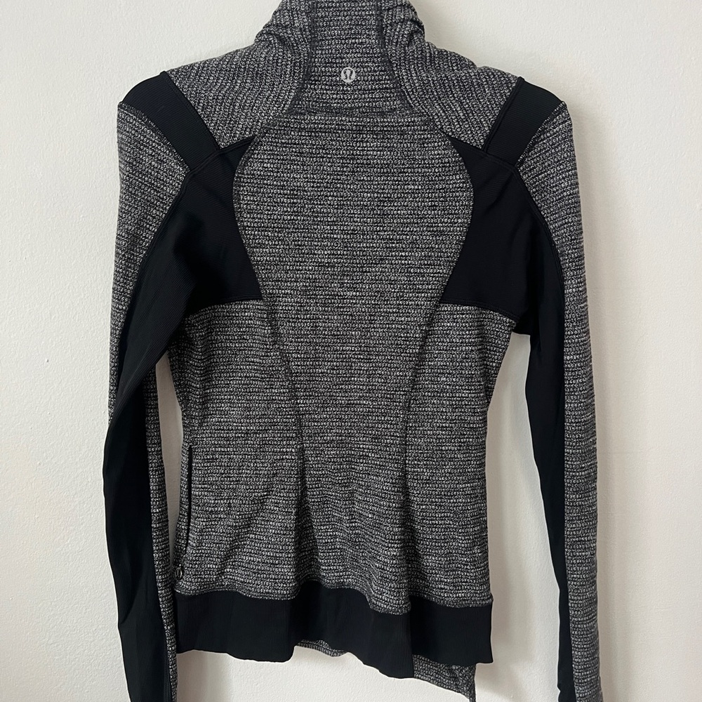 Lululemon zip - Picture 2 of 3
